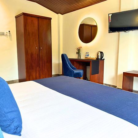 Queens Mount Kandy Bagian luar foto