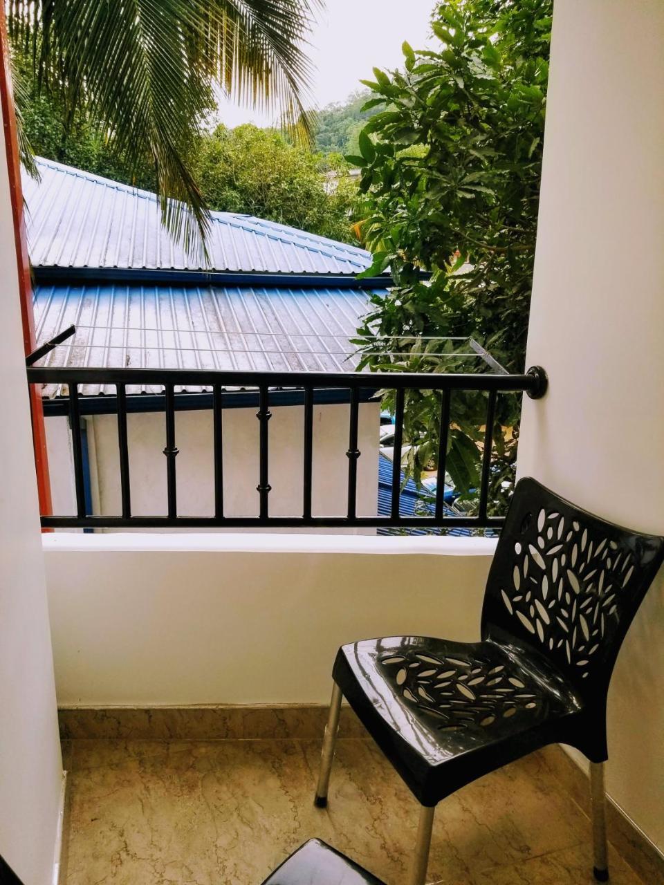 Queens Mount Kandy Bagian luar foto