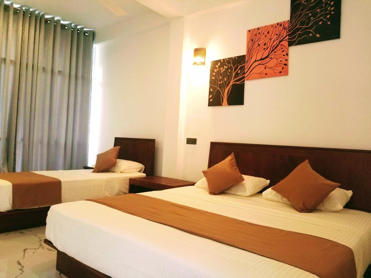 Queens Mount Kandy Bagian luar foto