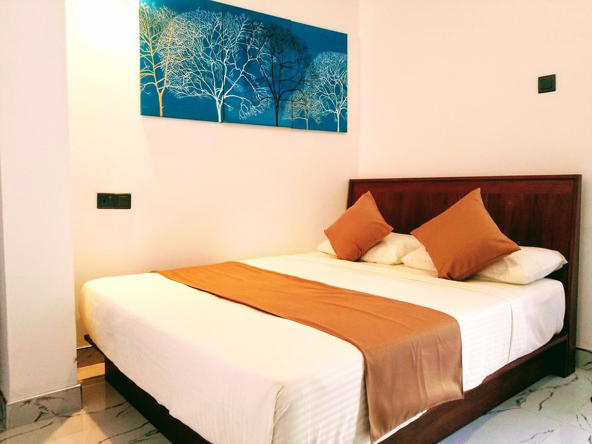 Queens Mount Kandy Bagian luar foto